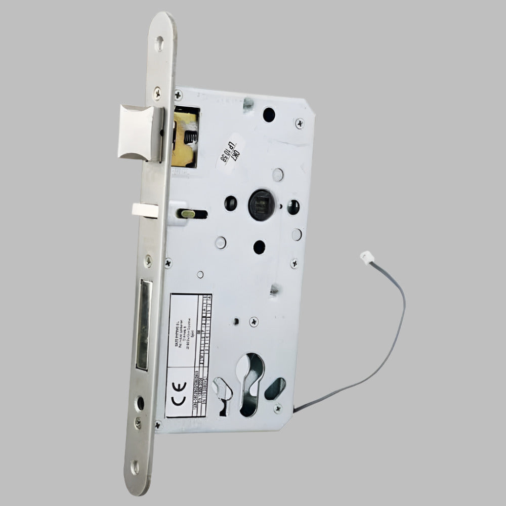 Salto LE8P12 escape sashlock, radius forend